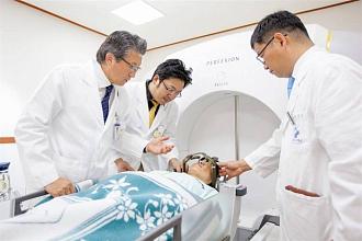 В Китае пациентов успешно лечат от рака с помощью российской установки