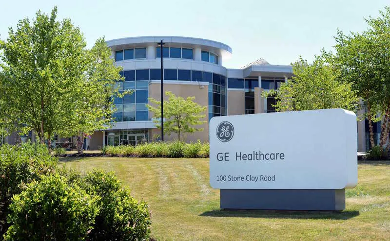 Компания GE Healthcare предложила два тарифных плана для новой ультразвуковой системы